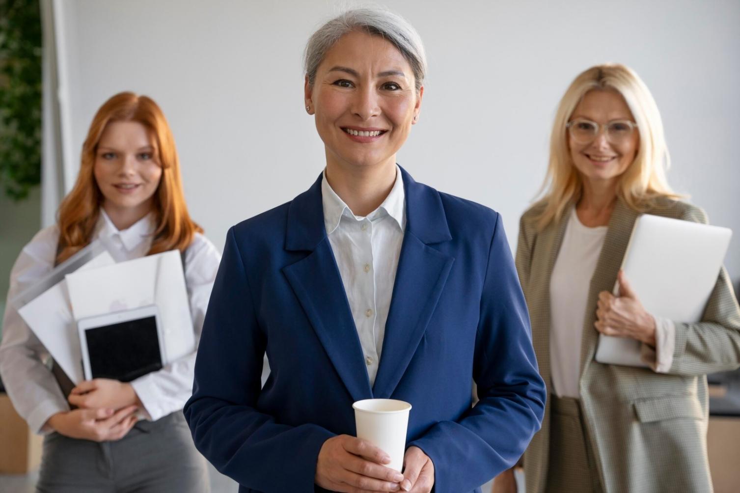 Espace de travail moderne avec outils financiers